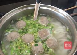牛肉丸粿条汤的做法图解5