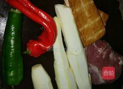 香干茭白炒肉丝的做法图解1