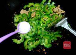 苦瓜炒肉的做法图解6
