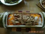 黑椒里脊胡萝卜竹筒饭