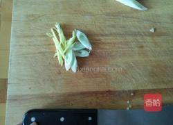 东北排骨炖豆角的做法图解2