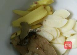 青椒土豆焖鸡的做法图解3
