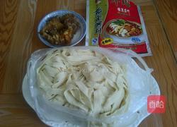 牛肉板面的做法图解1