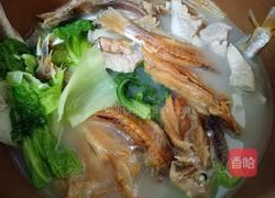 自晒海鱼干煲猪腩肉青菜煲的做法图解6