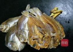 自晒海鱼干煲猪腩肉青菜煲的做法图解2