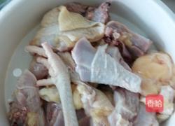 当归红枣炖鸡的做法图解2