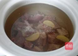 玉米胡萝卜排骨汤的做法图解4