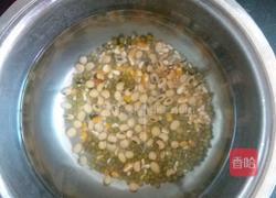 三豆粥的做法图解2