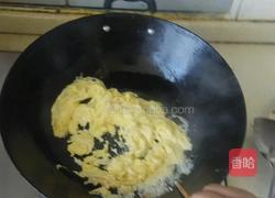 西红柿丝瓜炒鸡蛋的做法图解2