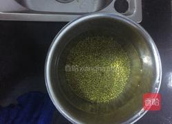 绿豆浆的做法图解1