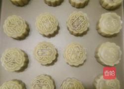 伍仁月饼（16个 每个 50g）的做法图解10