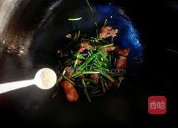 韭花炒肉的做法图解6