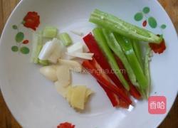 干蘑菇炒肉丝的做法图解3