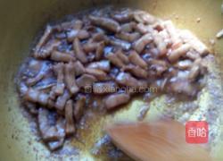 干蘑菇炒肉丝的做法图解5