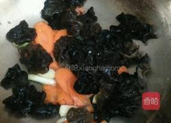 胡萝卜木耳炒鸡蛋的做法图解6