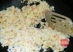 绿豆芽蛋炒饭的做法图解11