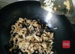 木耳干豆腐炒肉丝的做法图解9