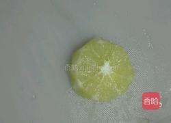 柠檬百香果汁的做法图解4