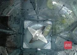 柠檬百香果汁的做法图解5