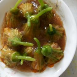 南瓜花酿肉的做法[图]