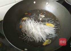 白萝卜牛肉汤的做法图解5