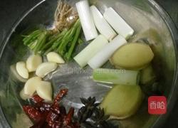 红烧草鱼豆腐的做法图解3