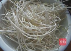 绿豆芽炒鸡肉的做法图解2