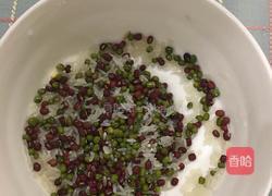 三豆粥的做法图解2