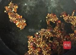 泡脚凤爪的做法图解1