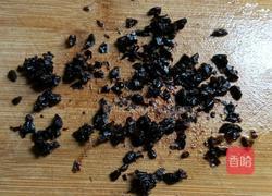 豉汁蒸凤爪的做法图解2