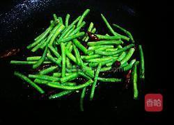 茄子炒豇豆的做法图解4