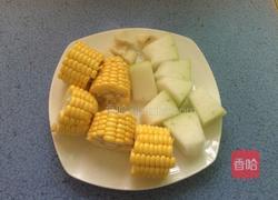 甜玉米猪手汤的做法图解3