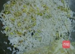 绿豆芽蛋炒饭的做法图解5