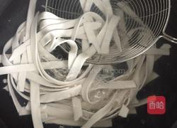 老黄瓜炒肥羊粉的做法图解2