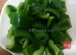 青椒炒肉的做法图解3