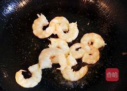 鲜虾炒饭的做法图解4