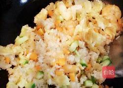 鲜虾炒饭的做法图解7