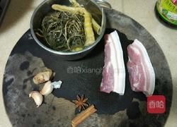 梅干菜扣肉的做法图解2