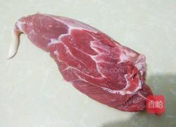 卤牛肉的做法图解1