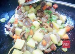 土豆香肠焖饭的做法图解8