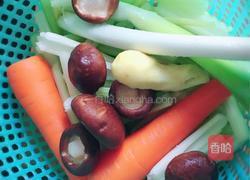 芹菜饺子的做法图解1