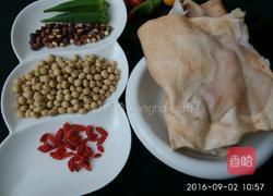 黄豆肉皮冻的做法图解1