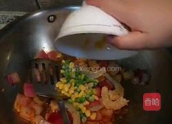 鲜虾炒乌冬面的做法图解4