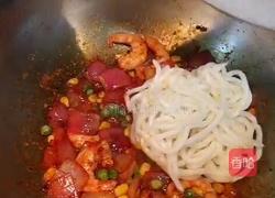 鲜虾炒乌冬面的做法图解7