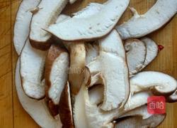 香菇炒猪肉的做法图解2