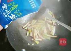 黄瓜炒鸡蛋干的做法图解7