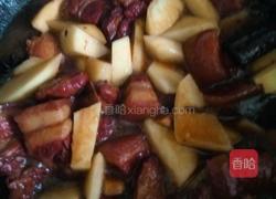 红烧肉闷土豆的做法图解8