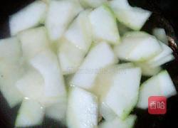 虾丸东瓜皮蛋汤的做法图解2
