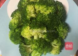 凉拌西兰花的做法图解3