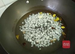 白萝卜牛肉汤的做法图解4